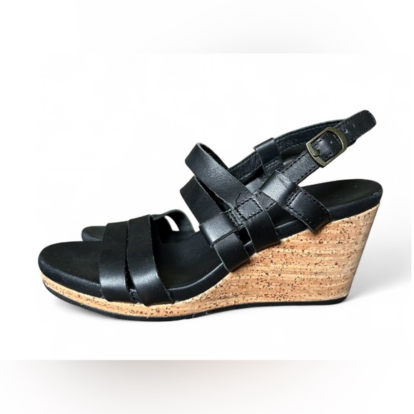 Teva Black Strappy Cork Wedges Size 5 - Picture 1 of 6